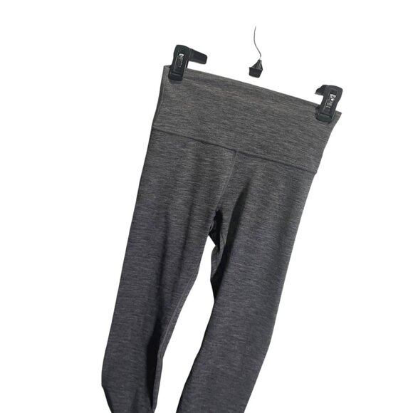 Lululemon Align Crop 21" High-Rise Leggings Heathered Black Size 6 - Picture 3 of 6